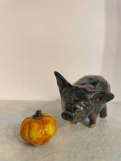 Petit cochon et citrouille en céramique