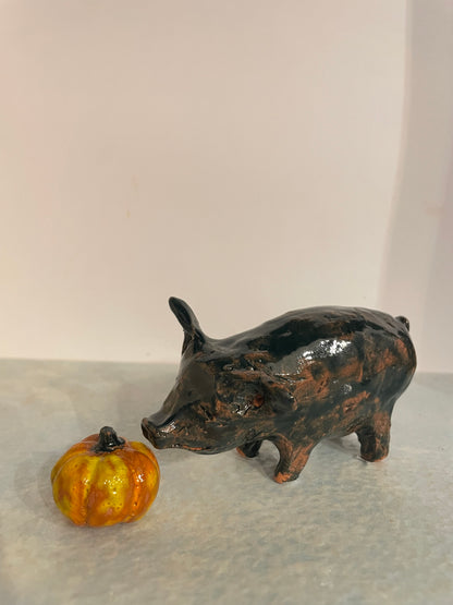 Petit cochon et citrouille en céramique