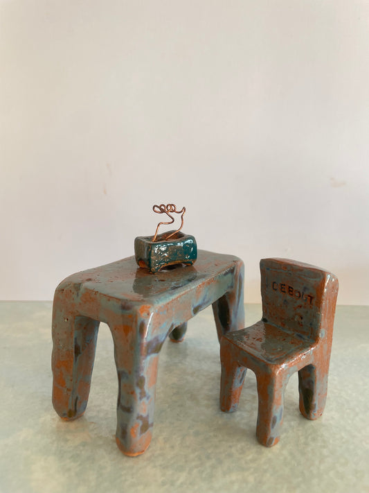 Mini Table et chaise en céramique